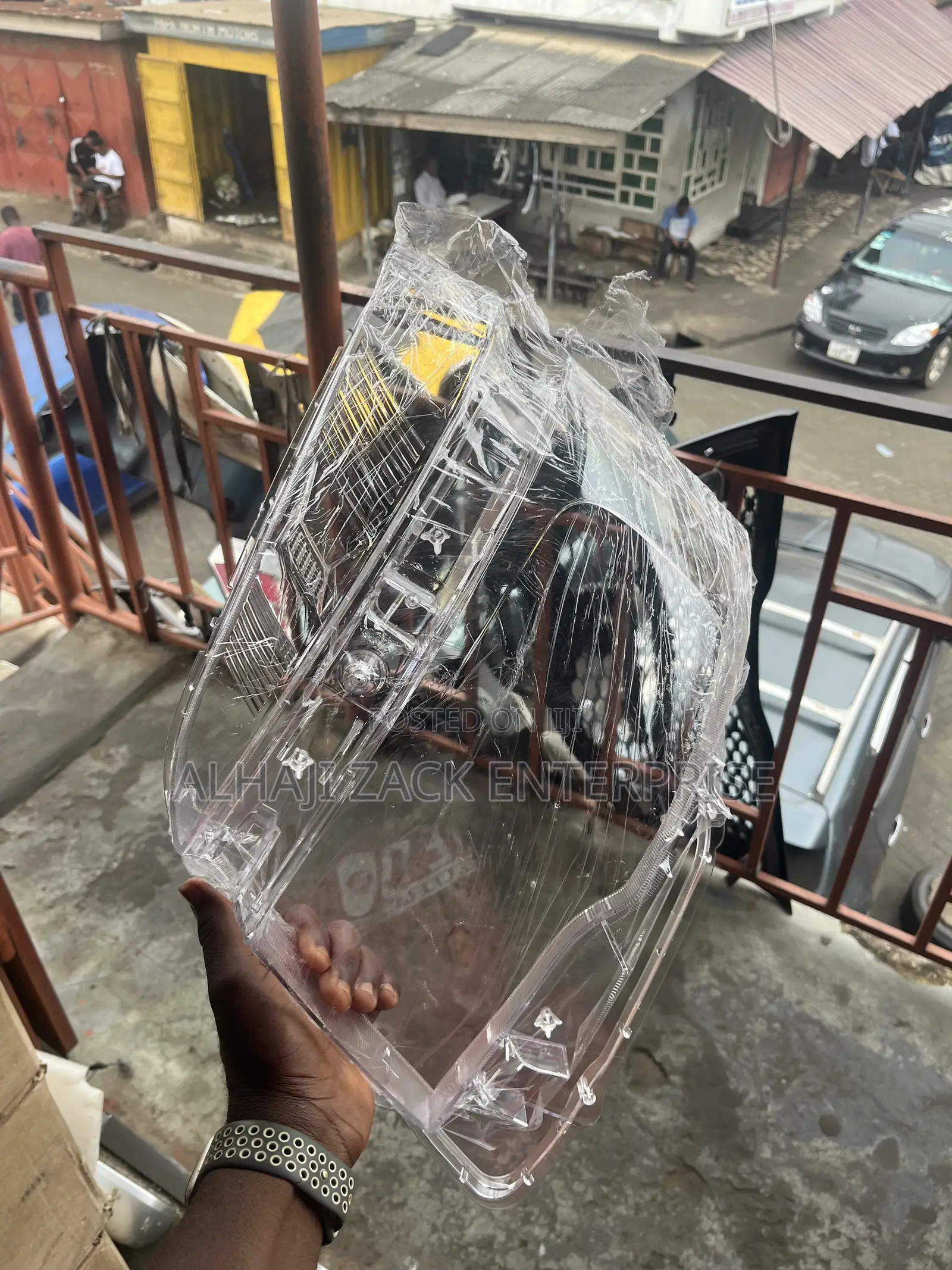 Toyota Voxy Headlight Glass