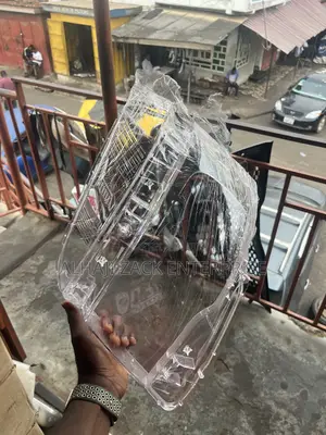 Toyota Voxy Headlight Glass