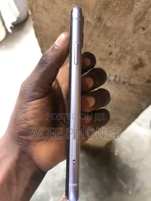 Apple iPhone 11 64 GB Purple