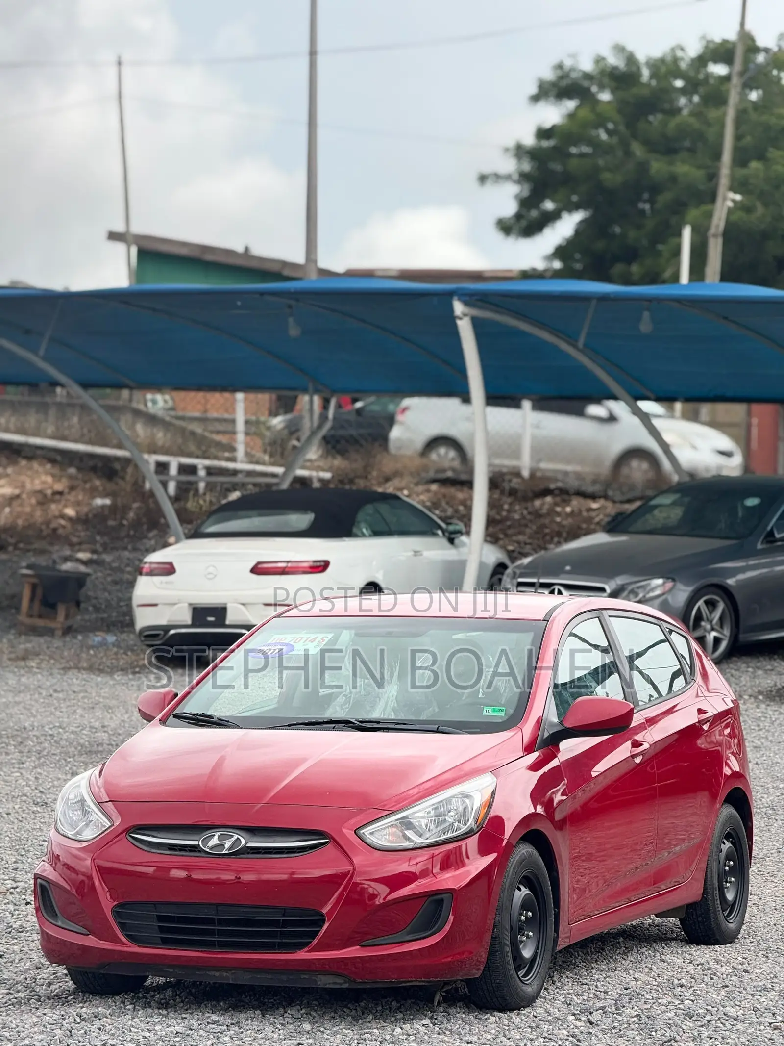 Hyundai Accent SE Hatchback 2017 Red
