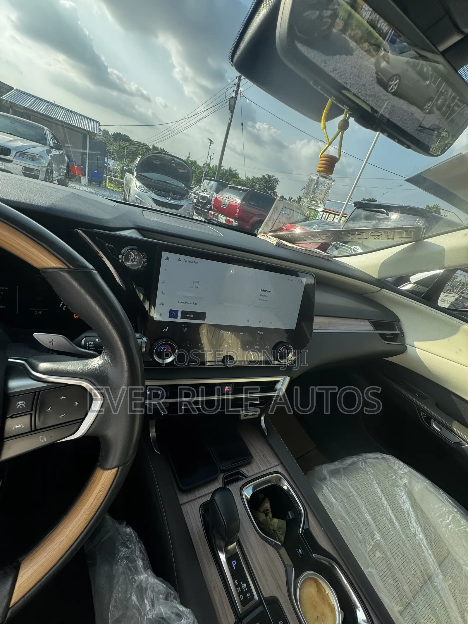 Lexus RX 350h Premium Plus AWD 2025 White