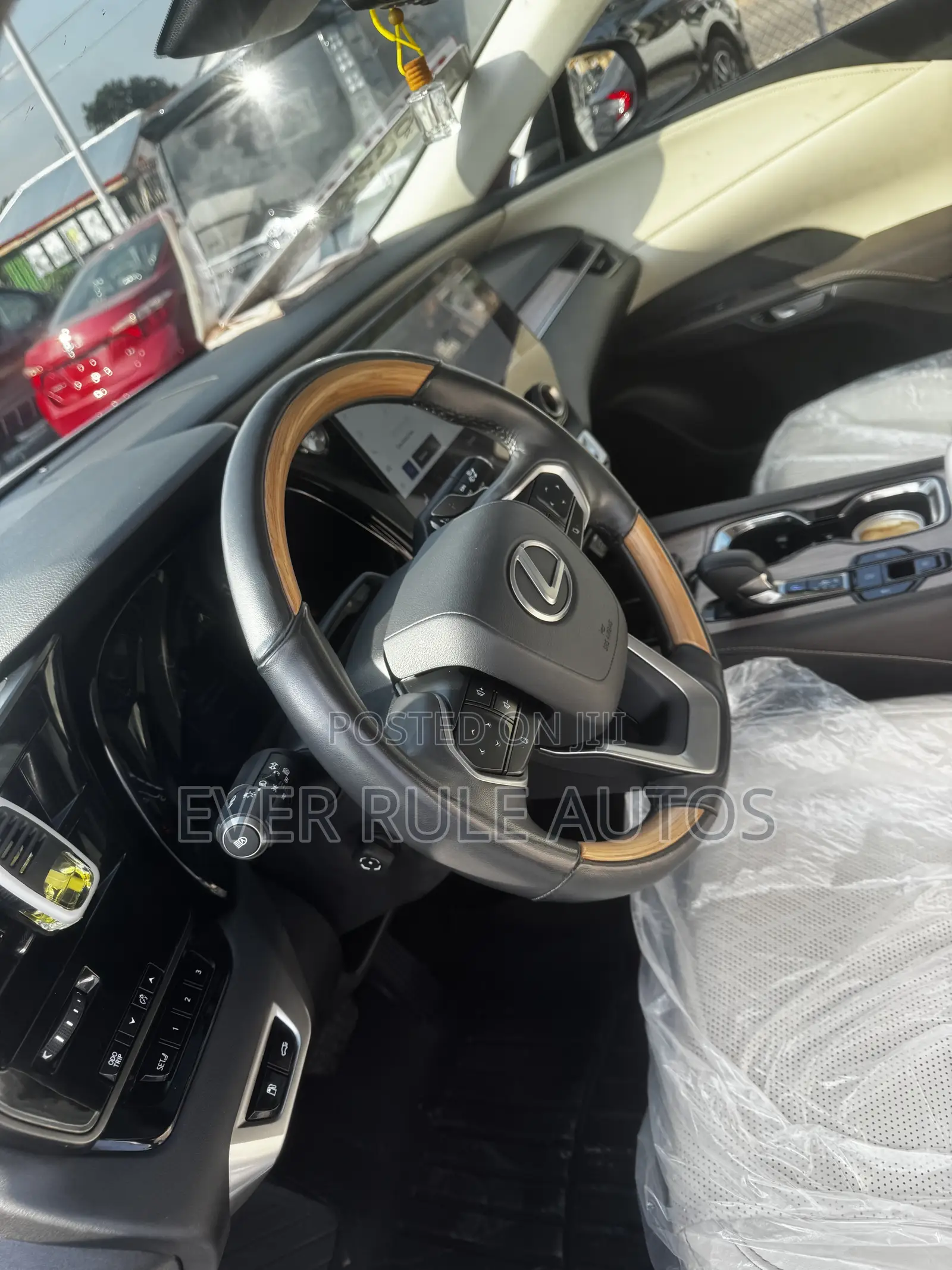 Lexus RX 350h Premium Plus AWD 2025 White