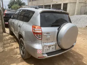 Toyota RAV4 2012 Silver