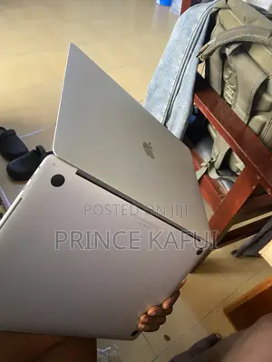 Laptop Apple MacBook Pro 16GB Intel Core i7 SSD 256GB