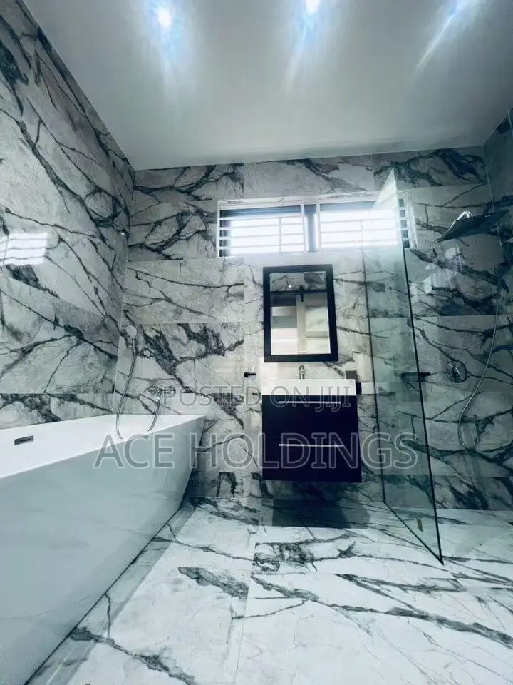 4bdrm Mansion in Nanakrom, Ashaley Botwe for sale