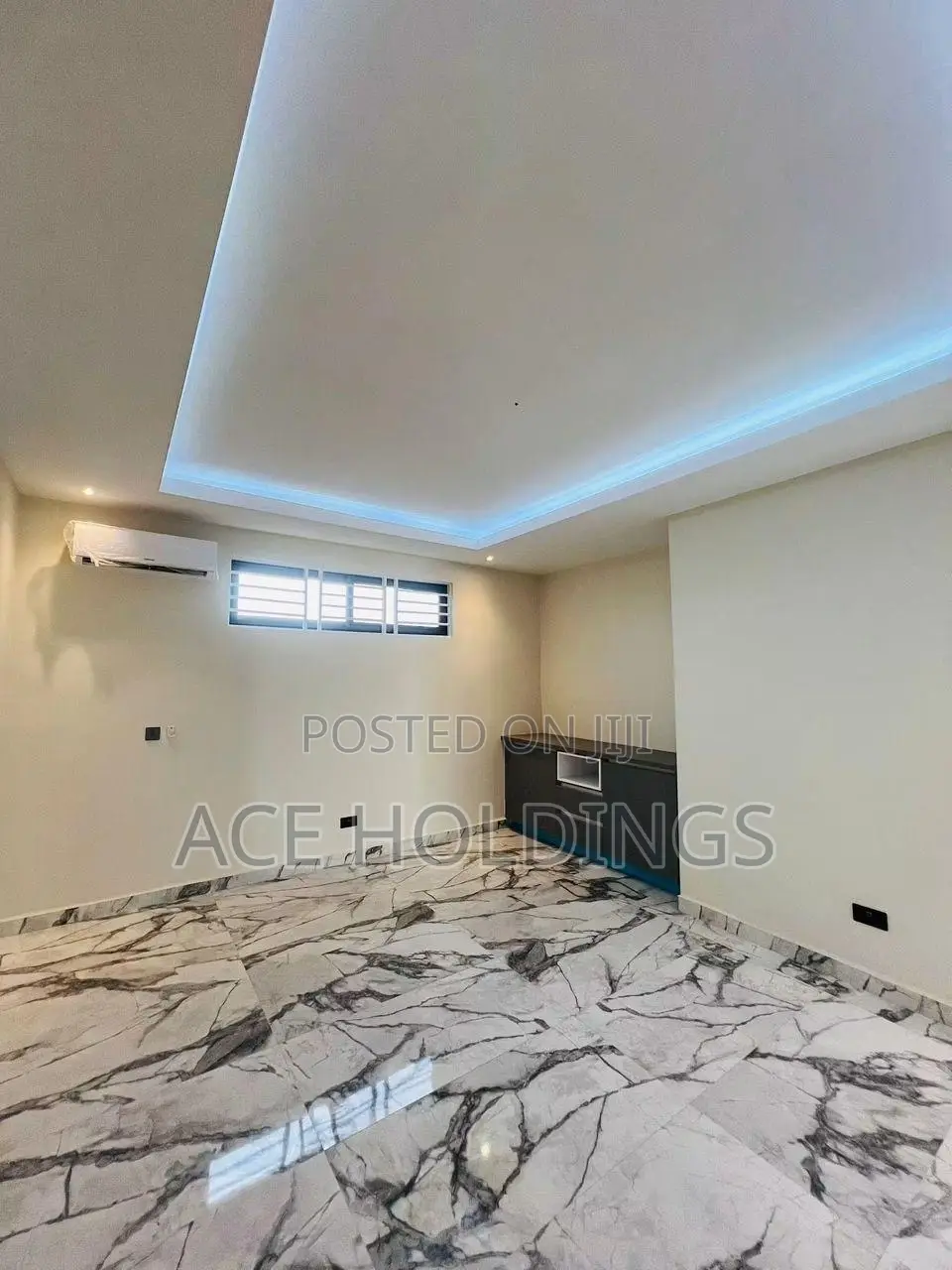 4bdrm Mansion in Nanakrom, Ashaley Botwe for sale
