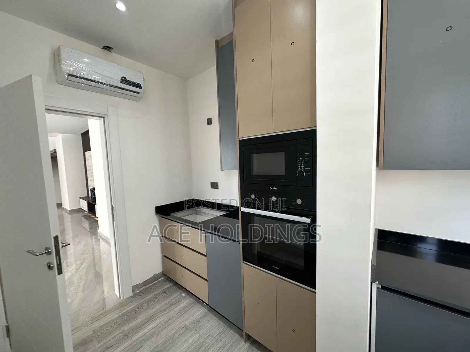 4bdrm Mansion in East Legon Hills for sale