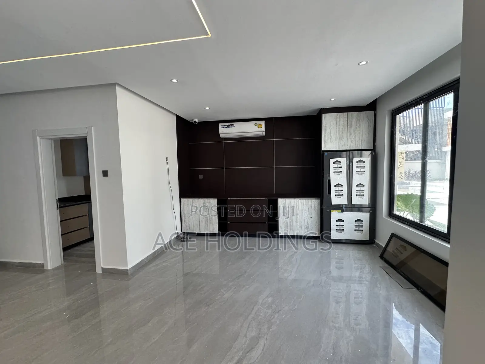 4bdrm Mansion in East Legon Hills for sale