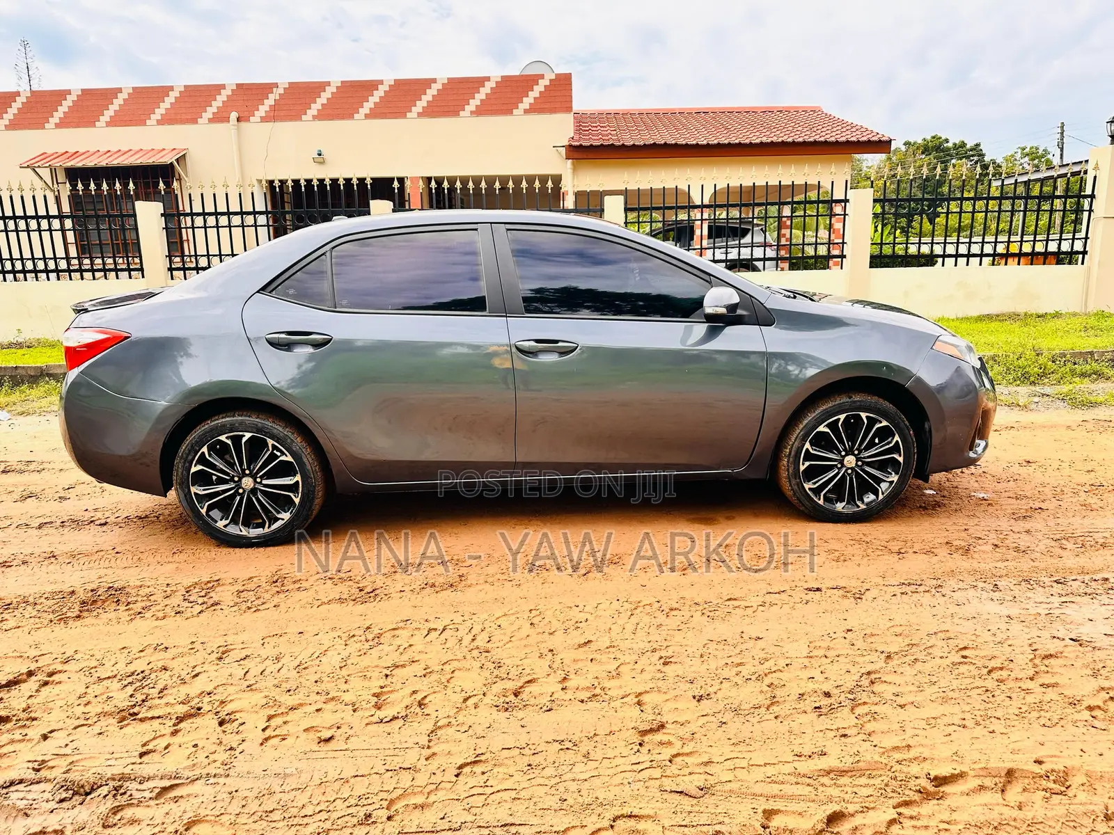 Toyota Corolla S 4dr Sedan (1.8L 4cyl CVT) 2016 Gray