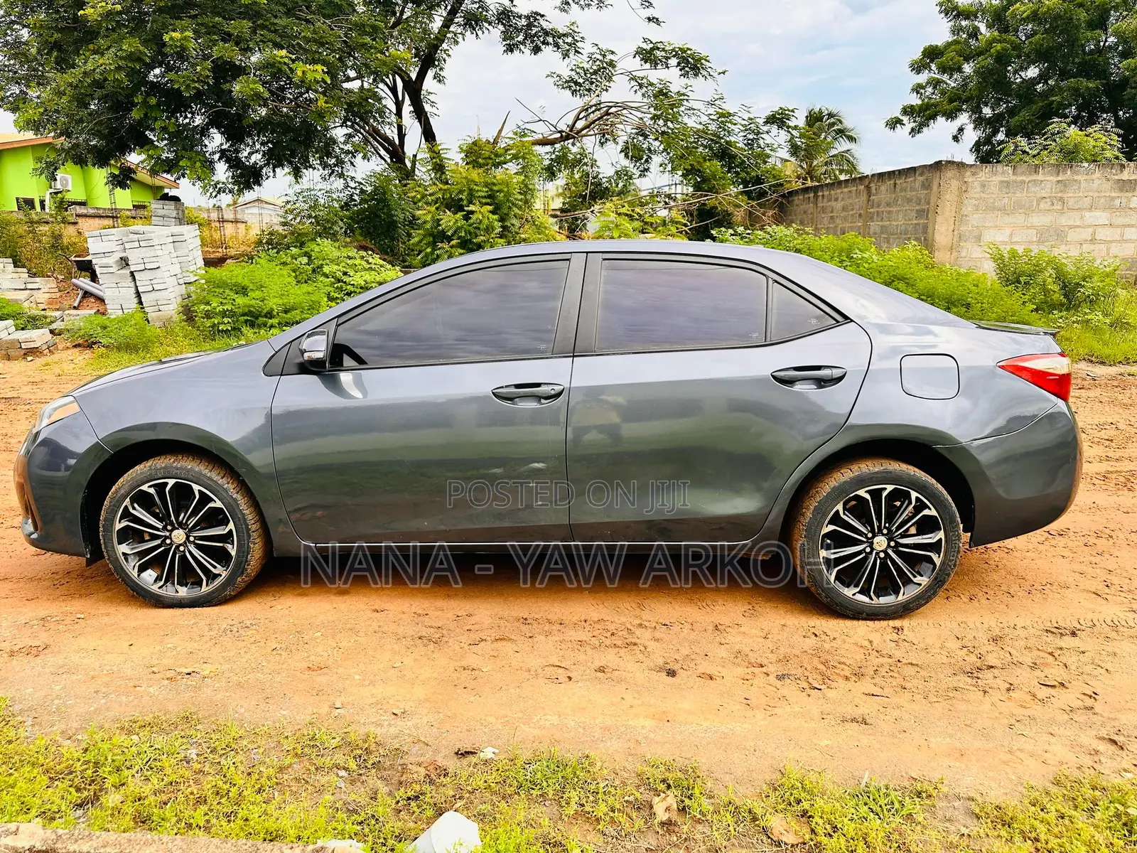Toyota Corolla S 4dr Sedan (1.8L 4cyl CVT) 2016 Gray
