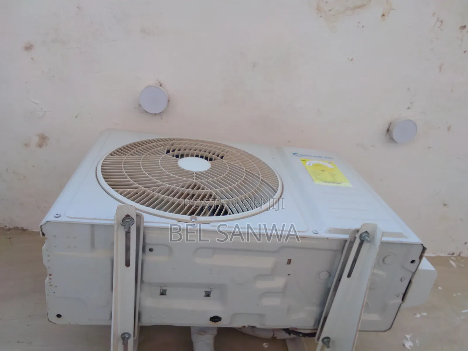 Dolphin Bay AC(1.5hp) Slightly Used for Sale