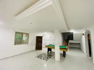 5bdrm Duplex in Felmic Real Estate, Amasaman for rent