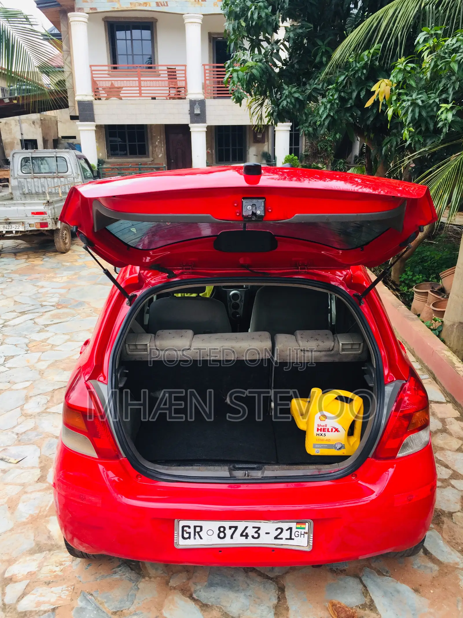 Toyota Vitz 1.3 FWD 3dr 2010 Red