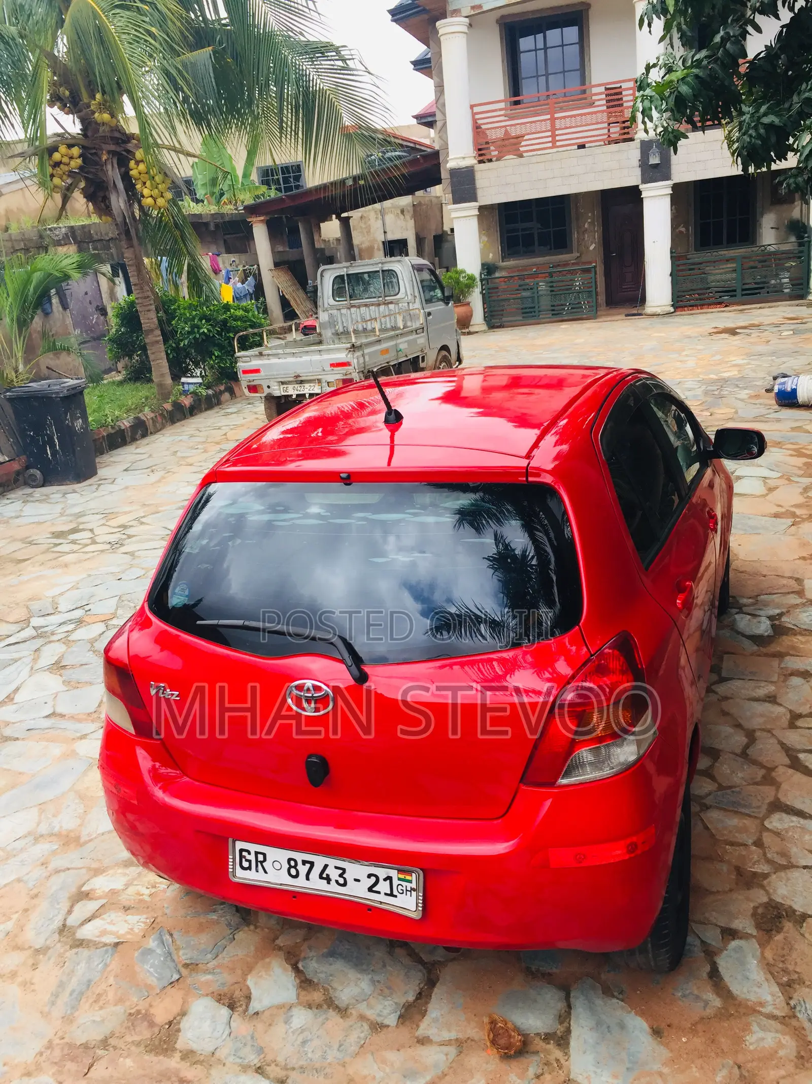 Toyota Vitz 1.3 FWD 3dr 2010 Red