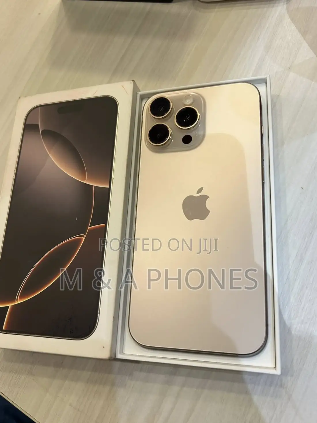 Apple iPhone 16 Pro Max 256 GB Gold