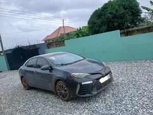 Toyota Corolla 2016 Gray