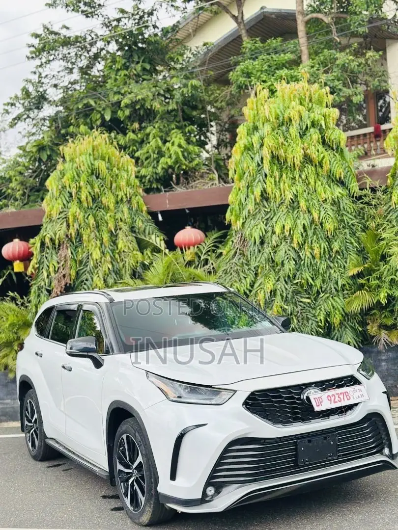 Toyota Highlander XSE 2022 White