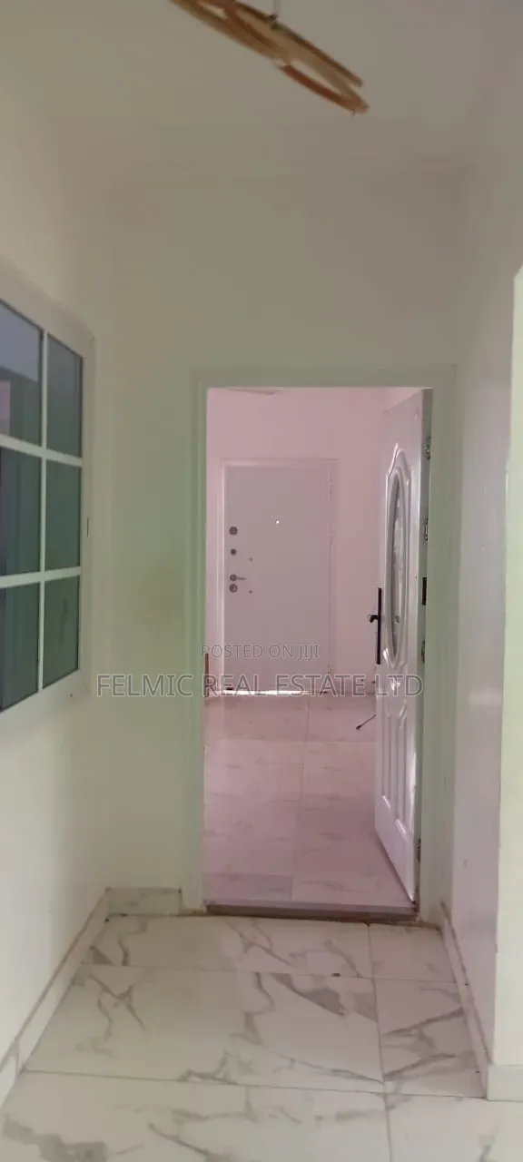 5bdrm Duplex in Felmic Real Estate, Unity Closed for rent