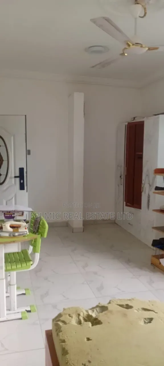 5bdrm Duplex in Felmic Real Estate, Unity Closed for rent