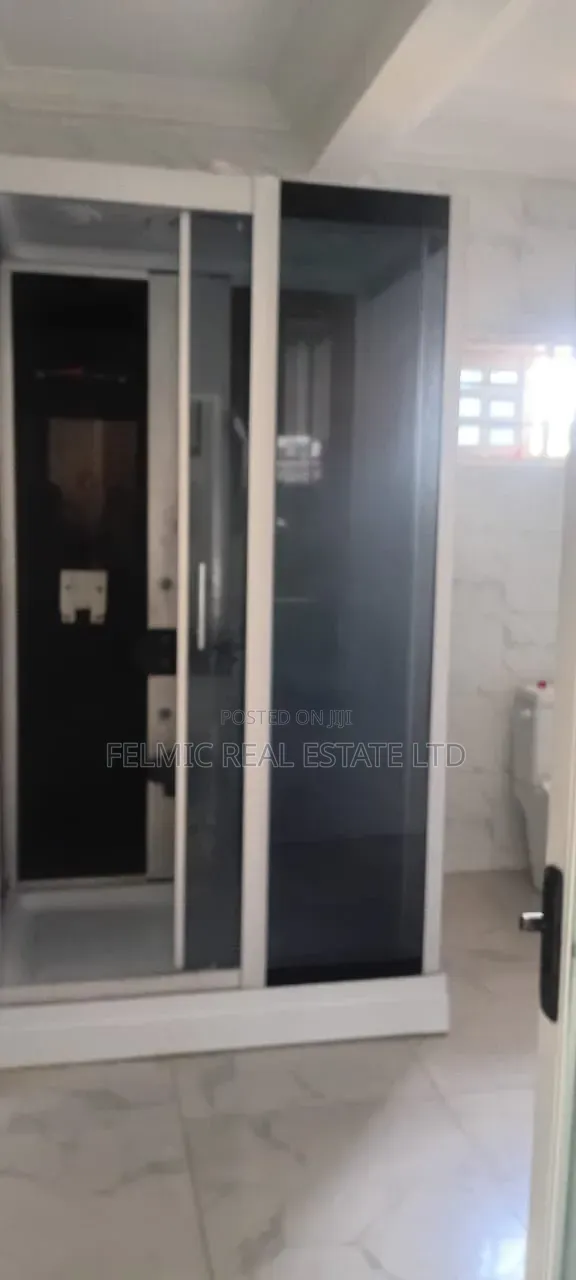 5bdrm Duplex in Felmic Real Estate, Unity Closed for rent