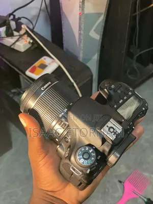 95% New Foreign Used Canon 70d Camera With Lens