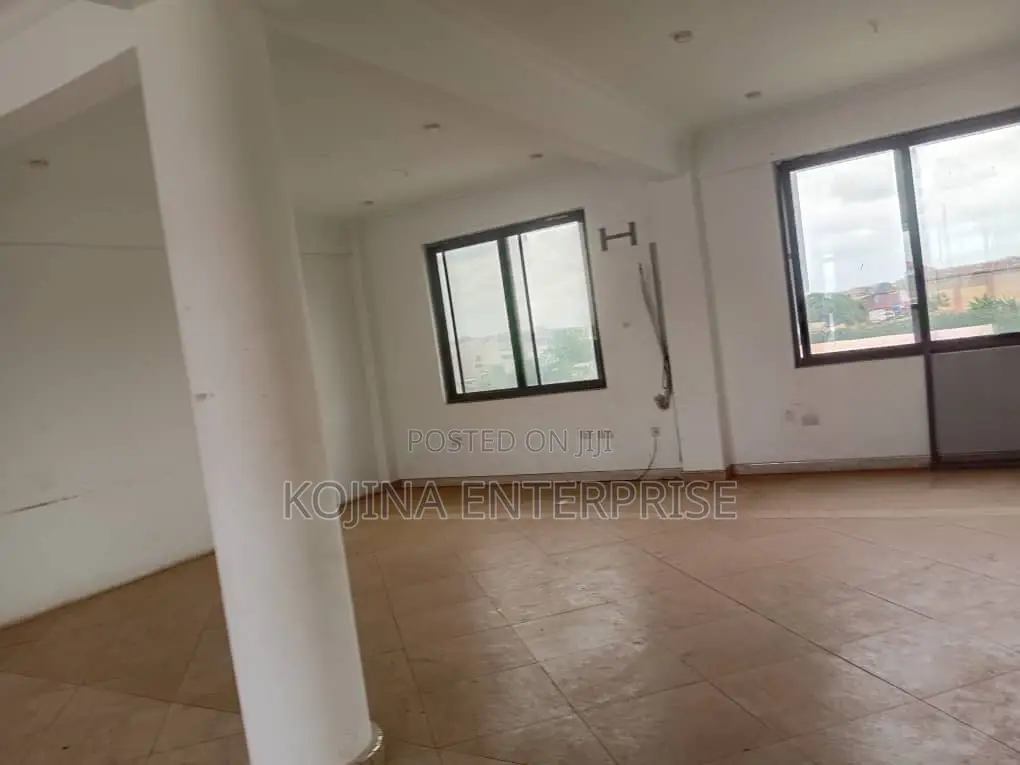 Premium 120m2 Office Space for Rent in Asokwa