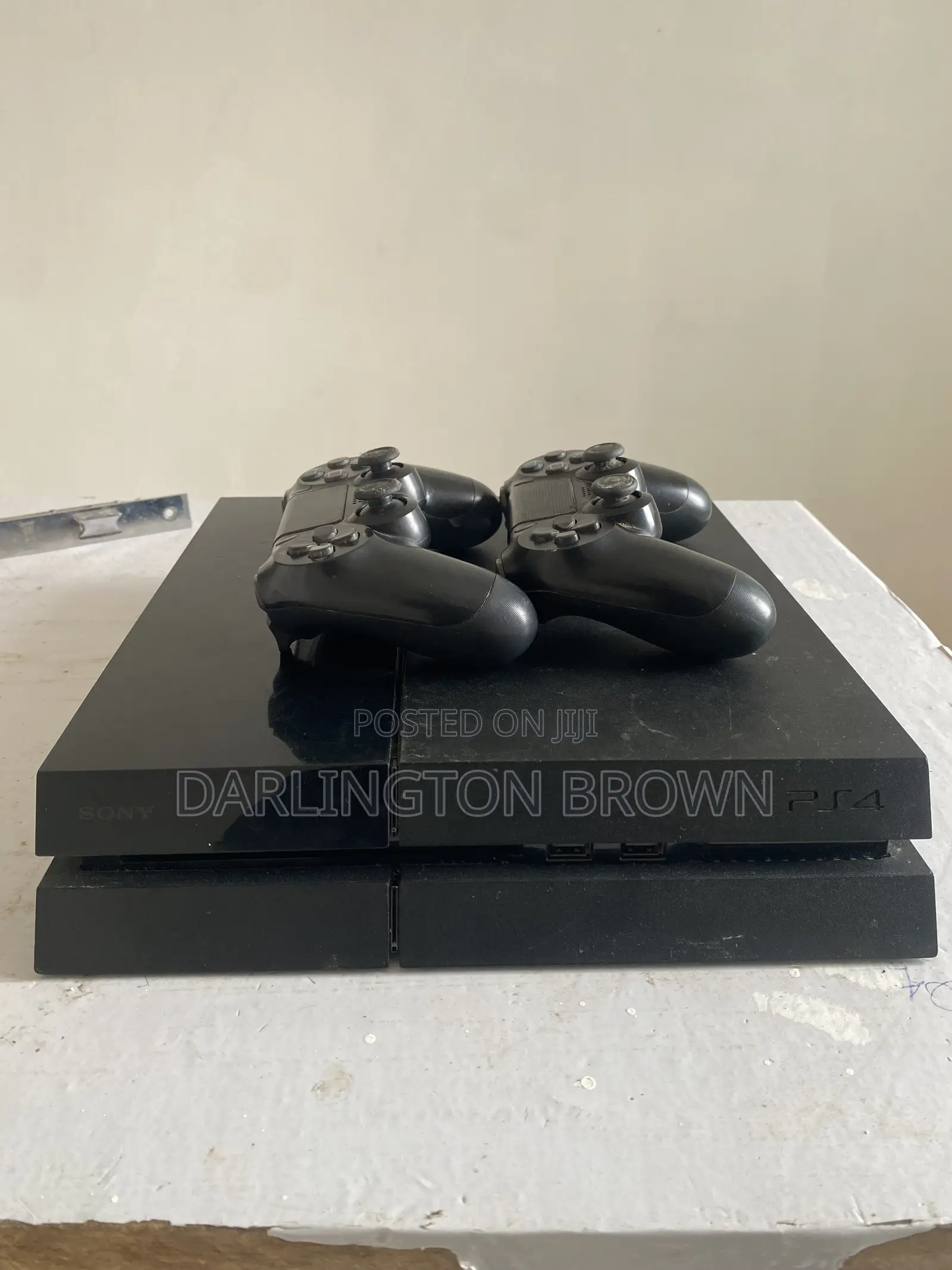 Ps4 Console