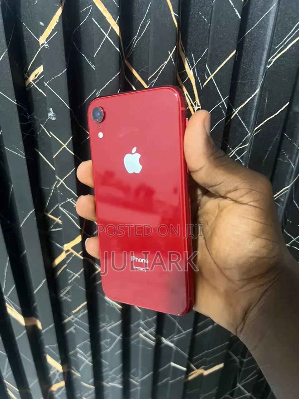 Apple iPhone XR 64 GB Red