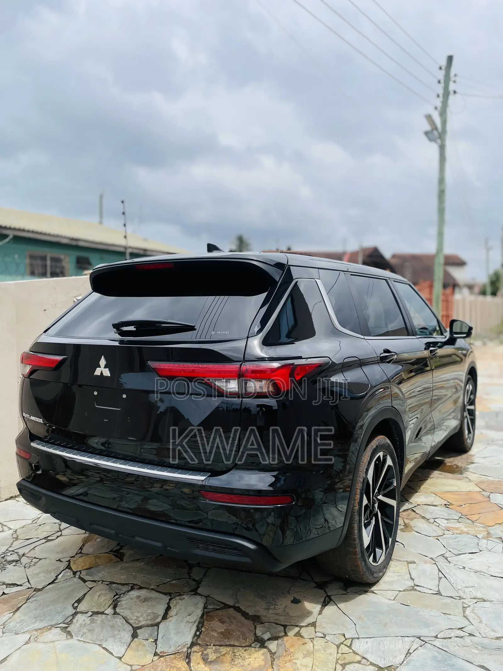 Mitsubishi Outlander 2022 Black
