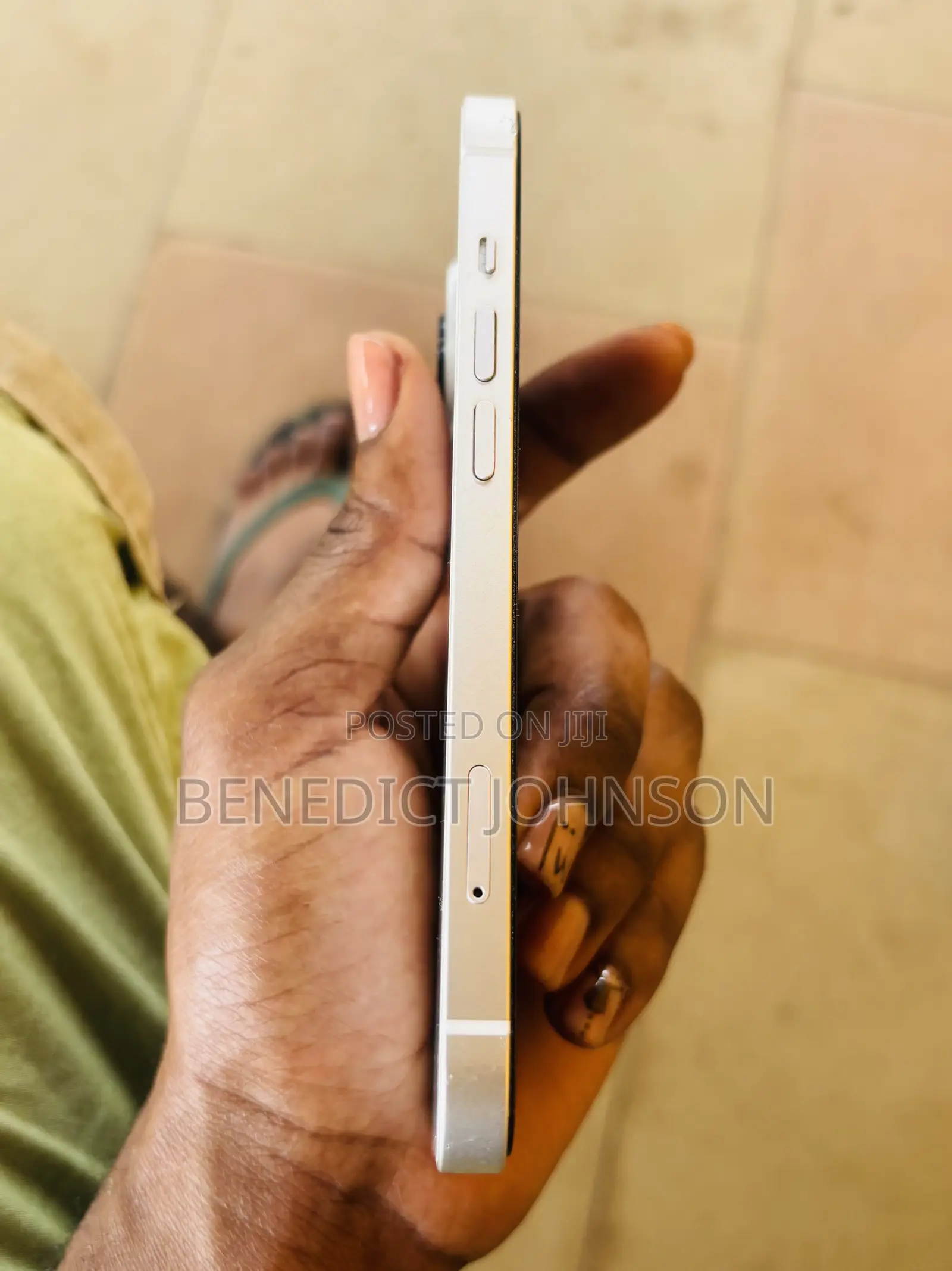 Apple iPhone 13 128 GB White