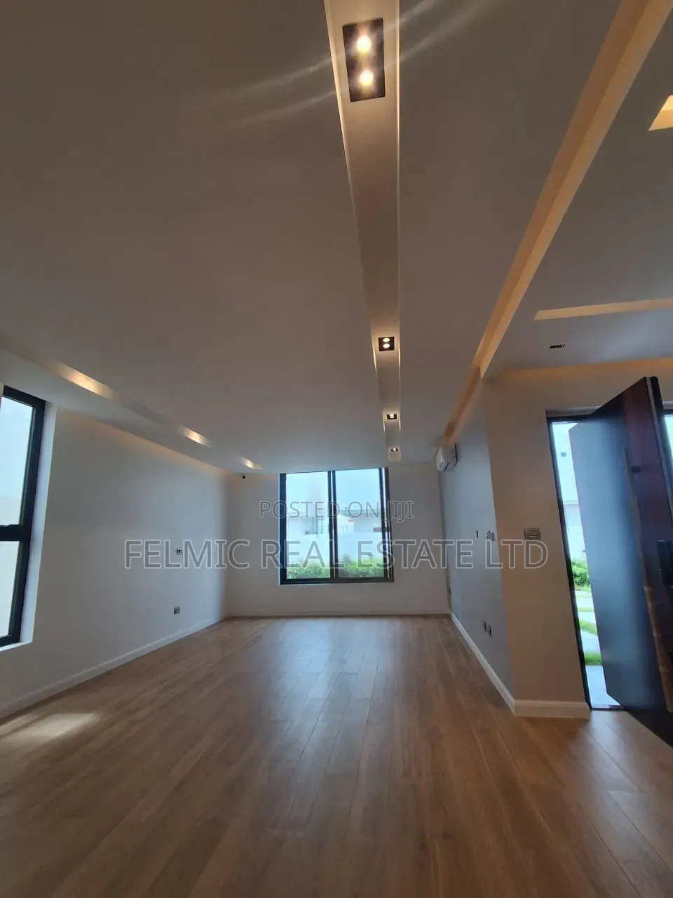 4bdrm Duplex in Felmic Real Estate, Dzorwulu for sale