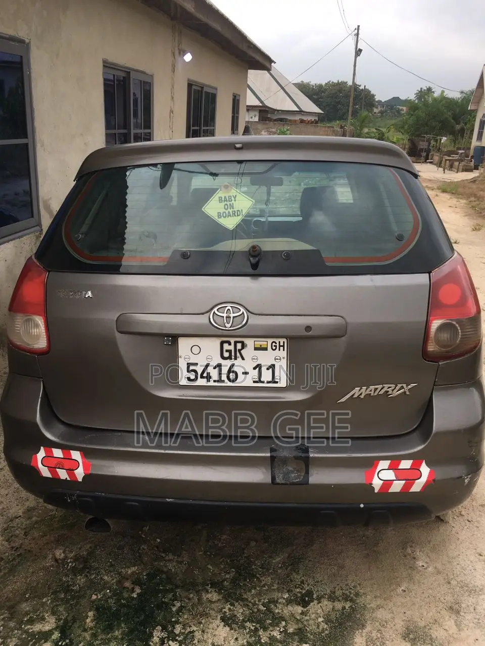 Toyota Matrix Hatchback AWD (1.8L 4cyl 4A) 2006 Gray