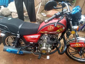 New Royal RY150 2026 Red