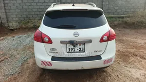 Nissan Rogue 2021 White