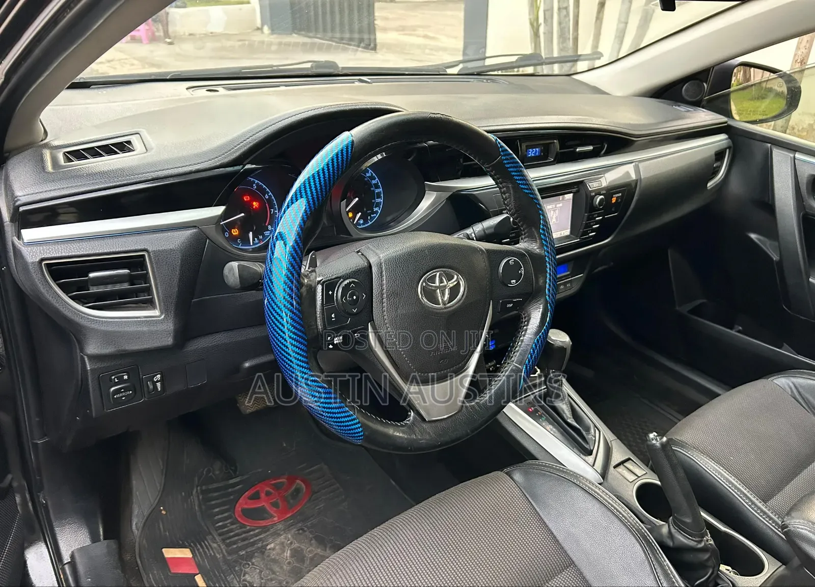 Toyota Corolla 2015 Black