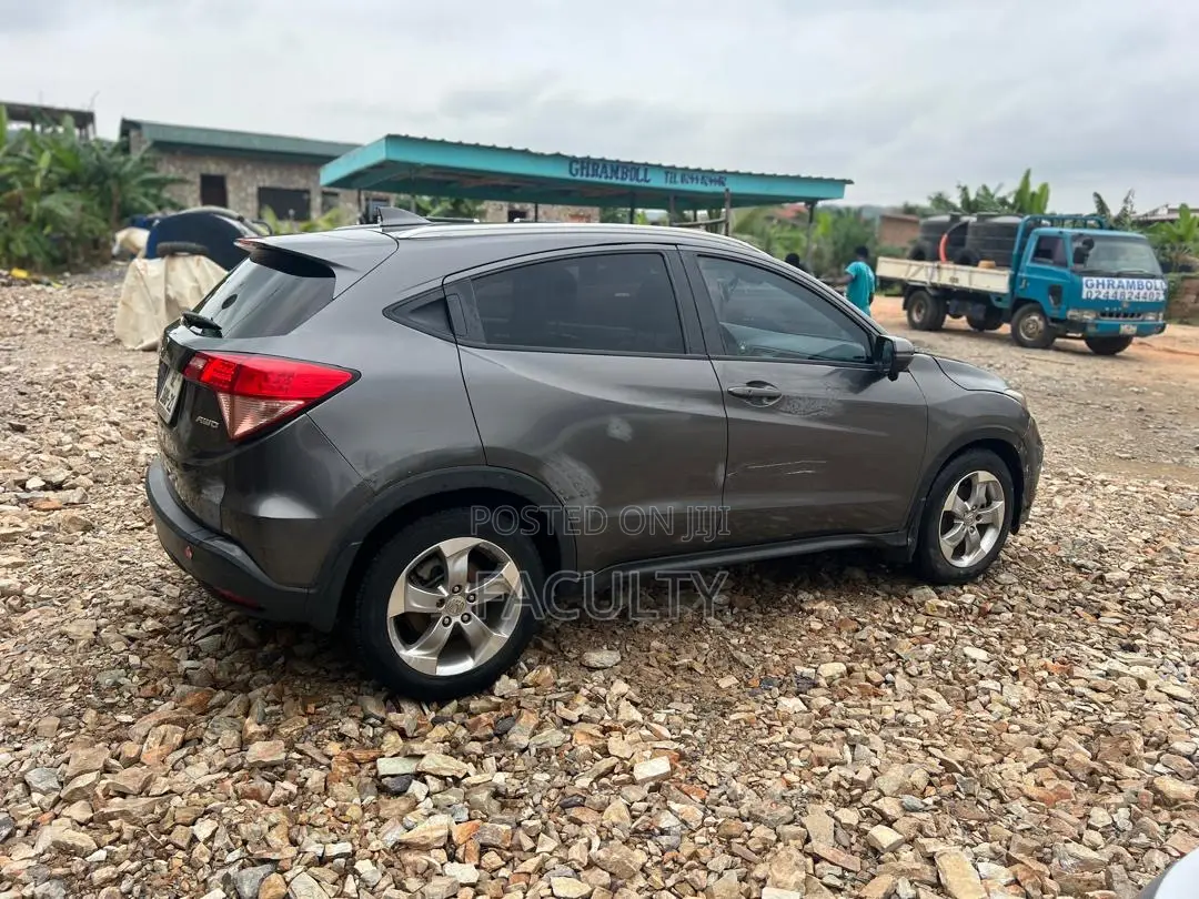 Honda HR-V EX AWD 2018 Gray