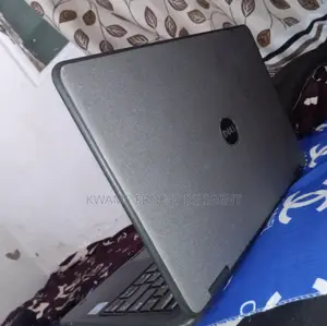 Laptop Dell Latitude 7390 8GB Intel Core i5 HDD+SSD 5T