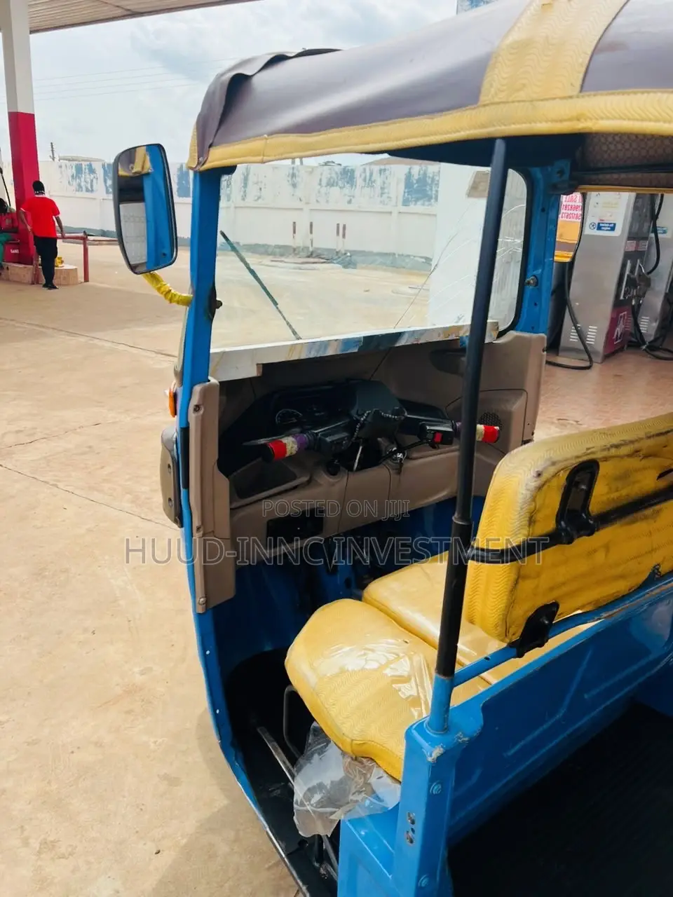 Bajaj RE 2025 Blue