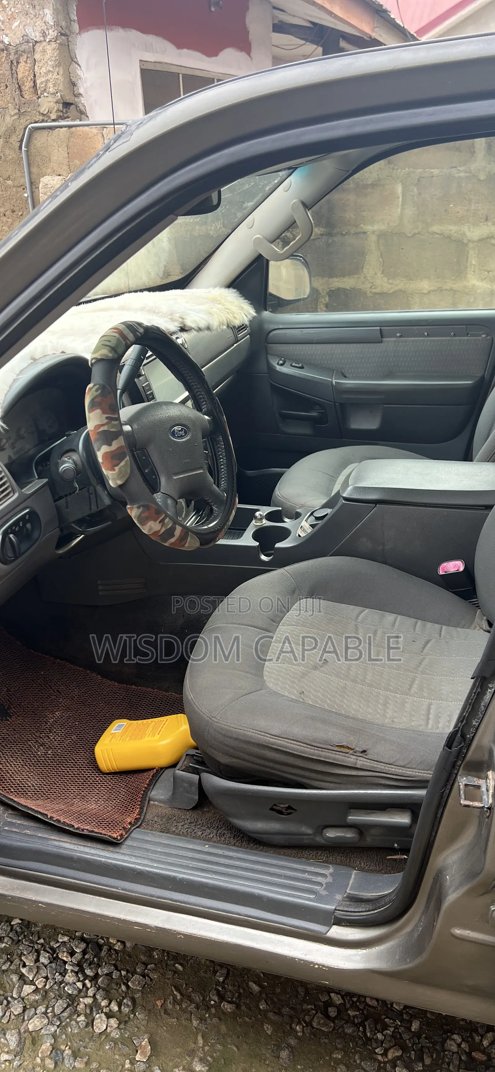 Mercury Mountaineer 2002 Beige