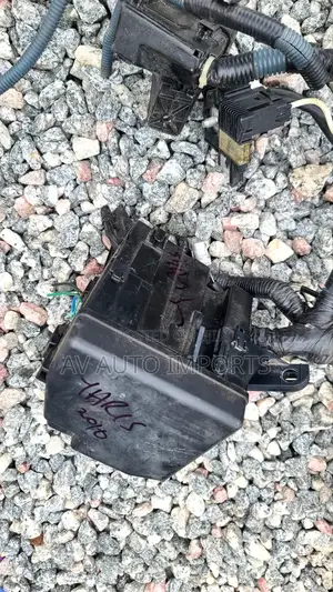 Fuse Box and Wires (Yaris 2008)