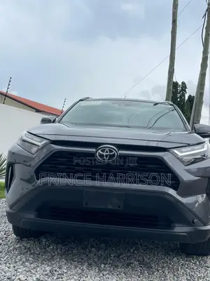 Toyota RAV4 XLE Premium 2026 Gray