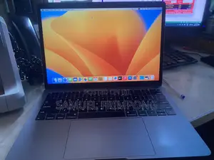 Laptop Apple MacBook 2017 8GB Intel Core i5 SSD 250GB