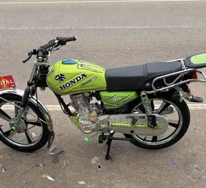 Royal Motorcycle 2025 Green
