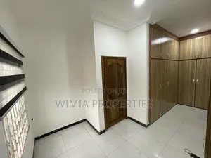 4bdrm Maisonette in Pokuase for rent