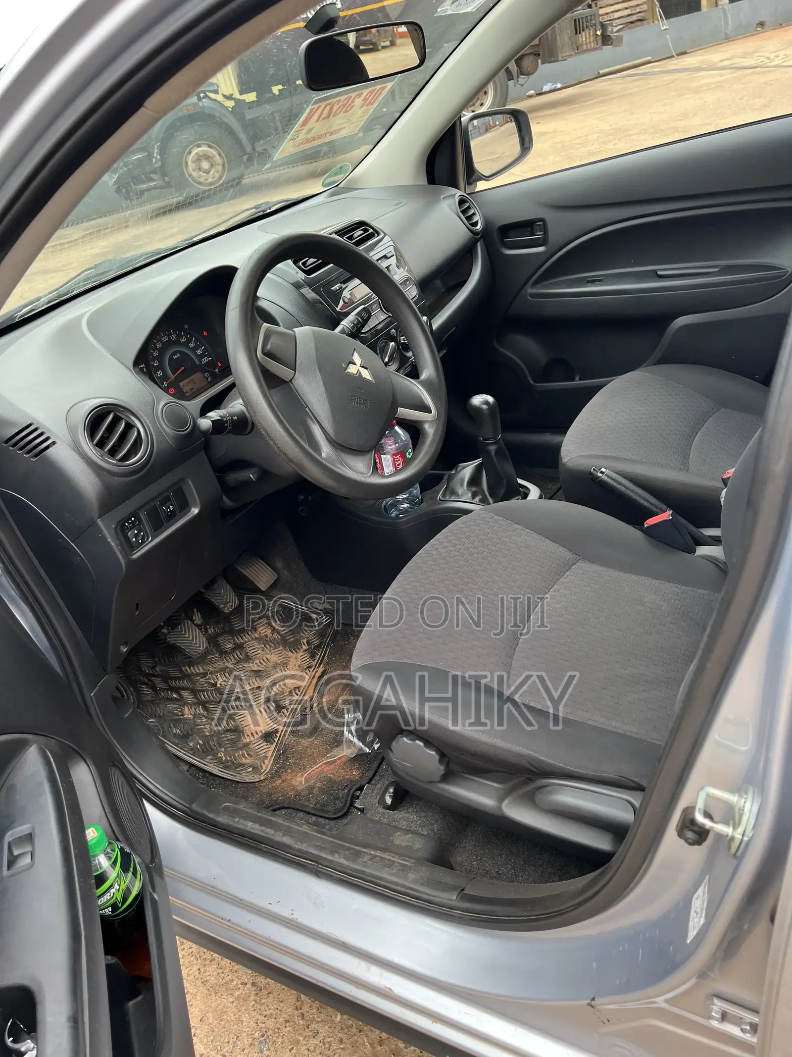 Mitsubishi Mirage 2019 Silver