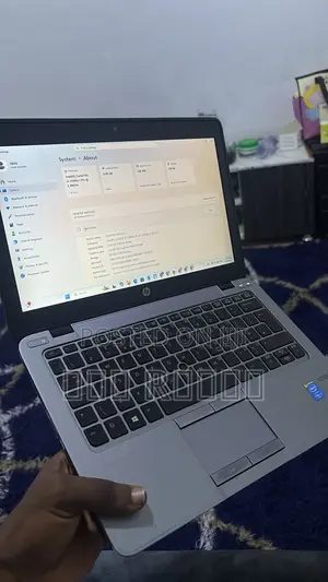 Laptop HP EliteBook 840 G5 8GB Intel Core i5 HDD+SSD 512GB
