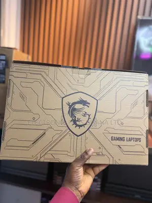 New Laptop MSI GF75 Thin 8GB AMD Ryzen 5 SSD 512GB