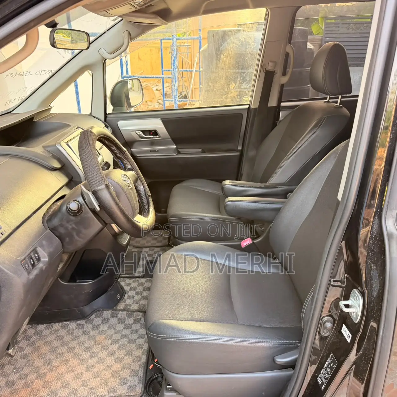 Toyota Voxy 2013 Black