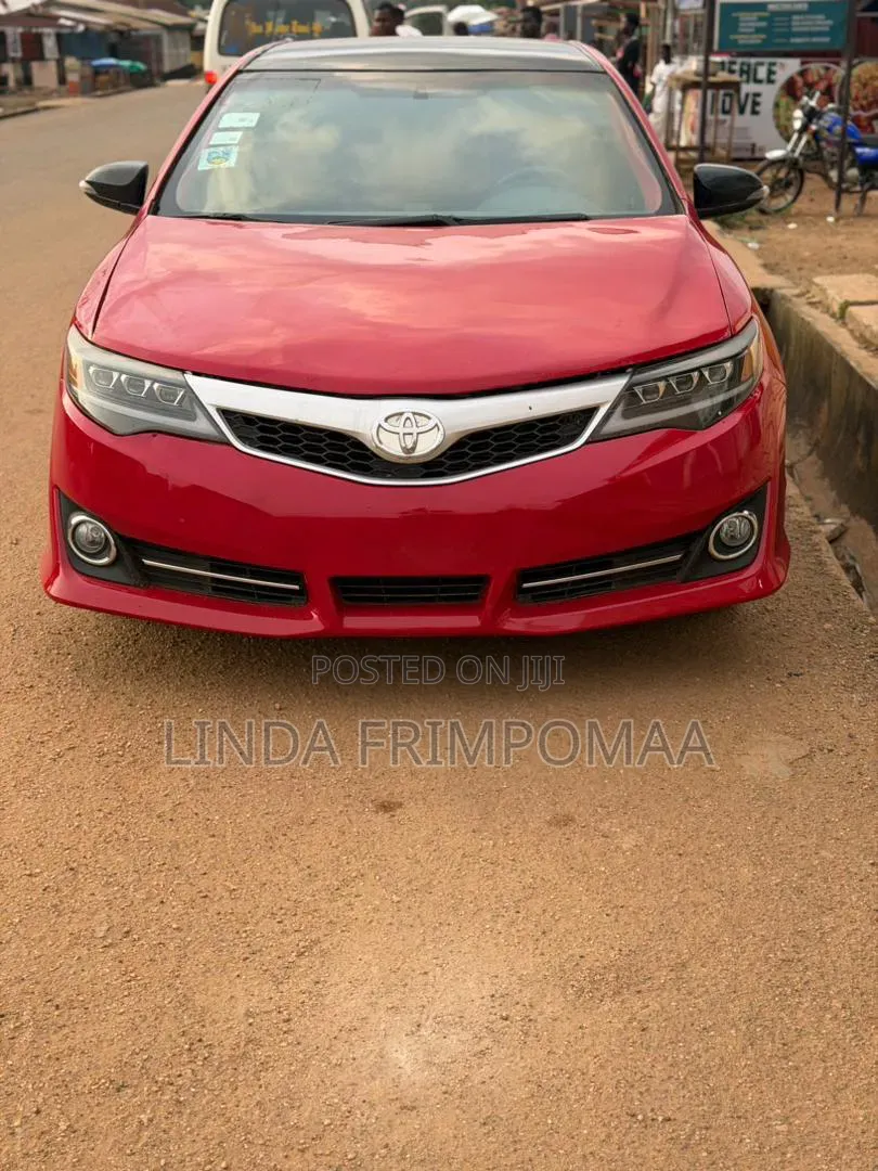 Toyota Camry SE 4dr Sedan (2.5L 4cyl 6A) 2015 Red