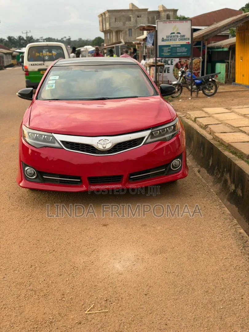 Toyota Camry SE 4dr Sedan (2.5L 4cyl 6A) 2015 Red